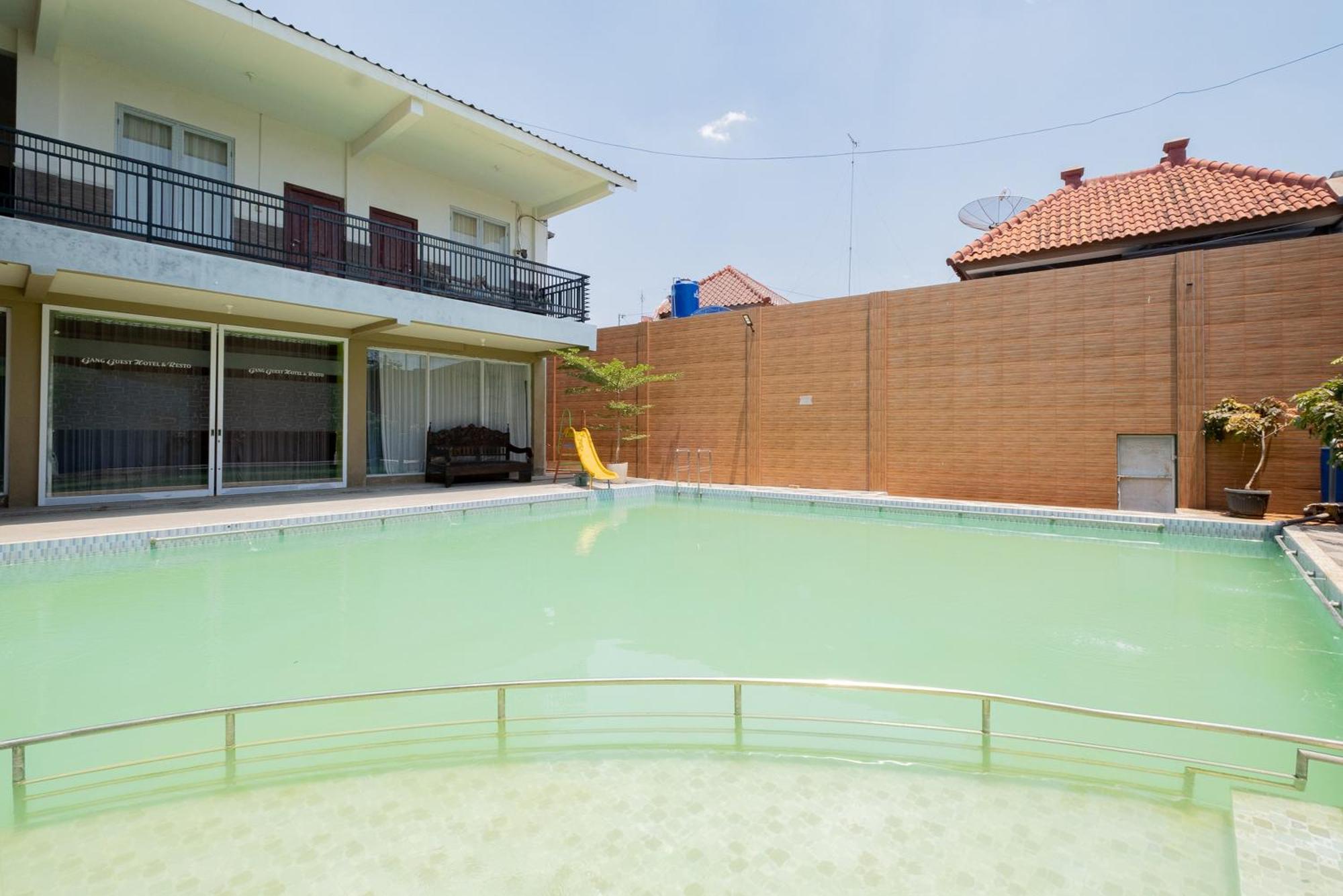 Reddoorz Syariah At Jalan Sunan Giri Tuban Tuban  Екстер'єр фото